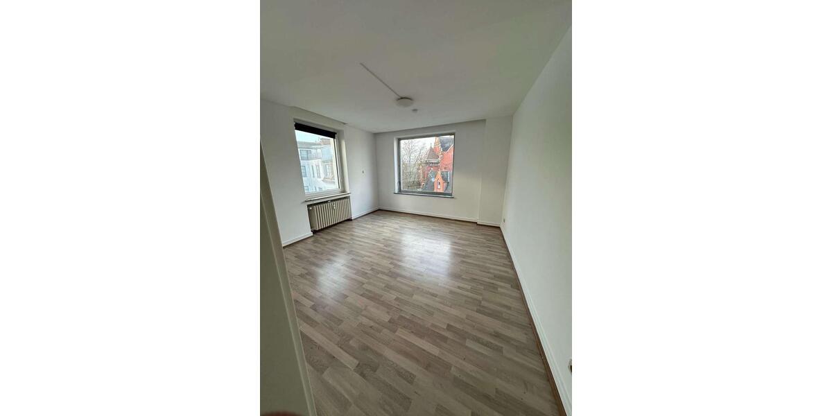 Etagenwohnung Herford - 3 Zimmer, 130 m&sup2;, 1.490&euro; | Angebot:26264817