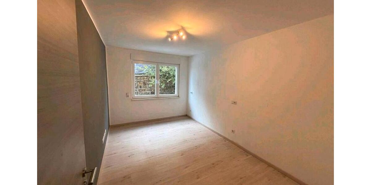 Erdgeschoßwohnung Hüllhorst - 2 Zimmer, 68 m&sup2;, 740&euro; | Angebot:26498565