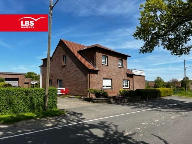 Haus zum Kaufen in Bad Oeynhausen 219.000 € 162.36 m²