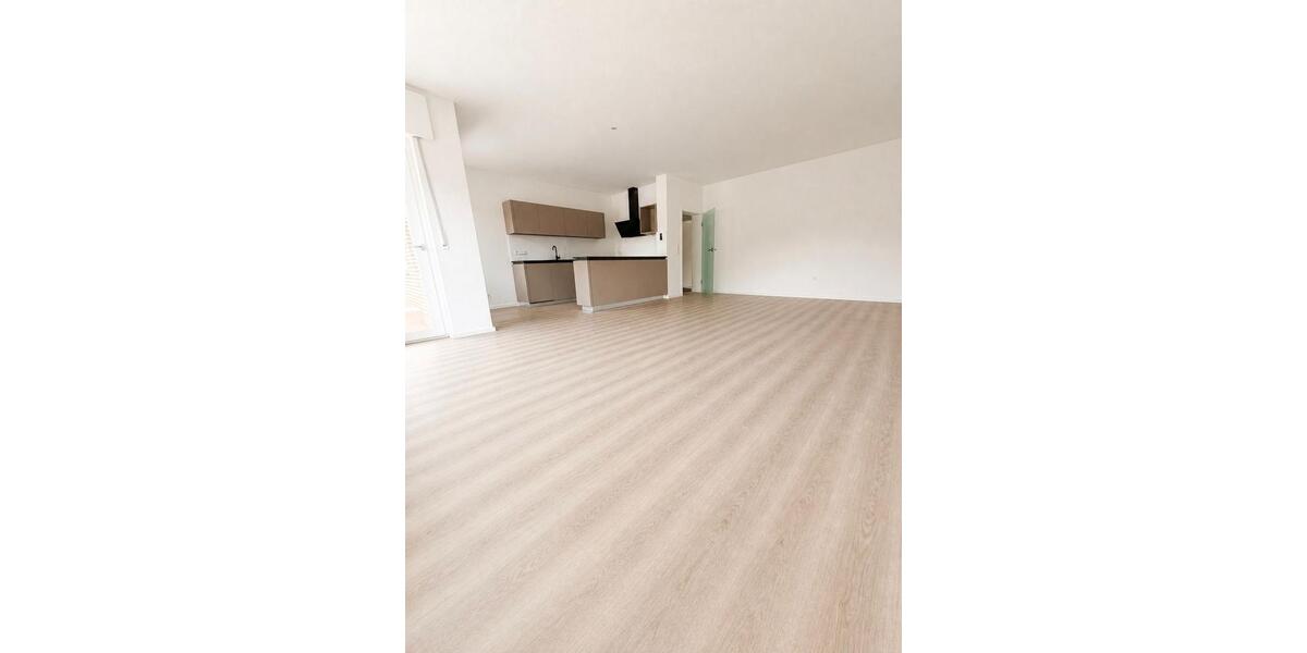 Erdgeschoßwohnung Hüllhorst - 4 Zimmer, 110 m&sup2;, 800&euro; | Angebot:26414520