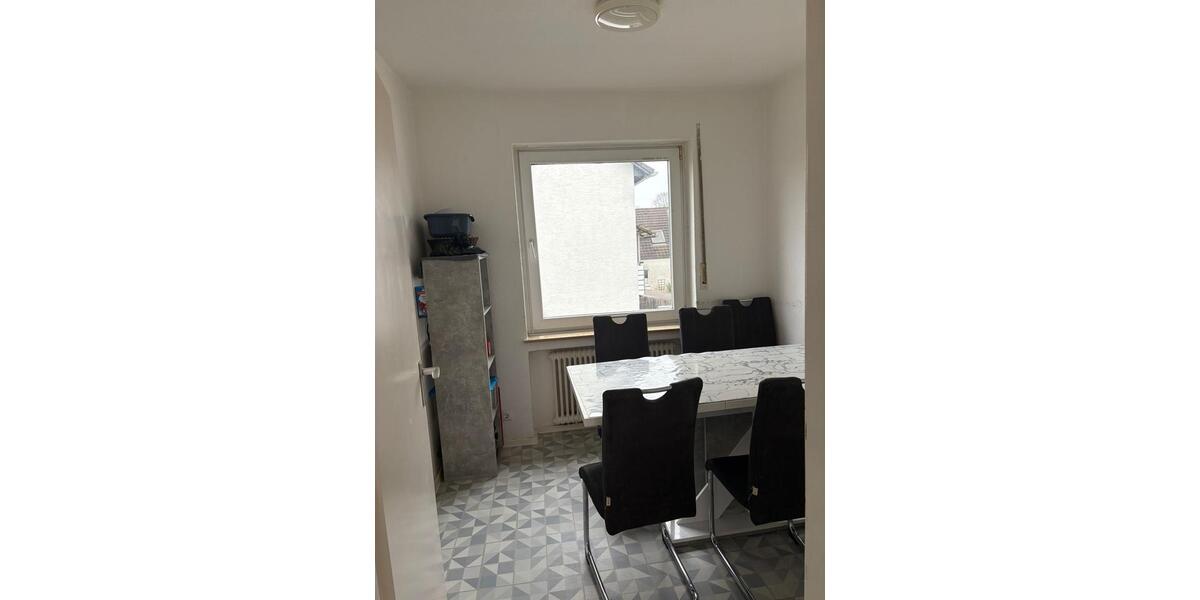 Etagenwohnung Bielefeld Heepen - 4 Zimmer, 125 m&sup2;, 1.600&euro; | Angebot:25719934