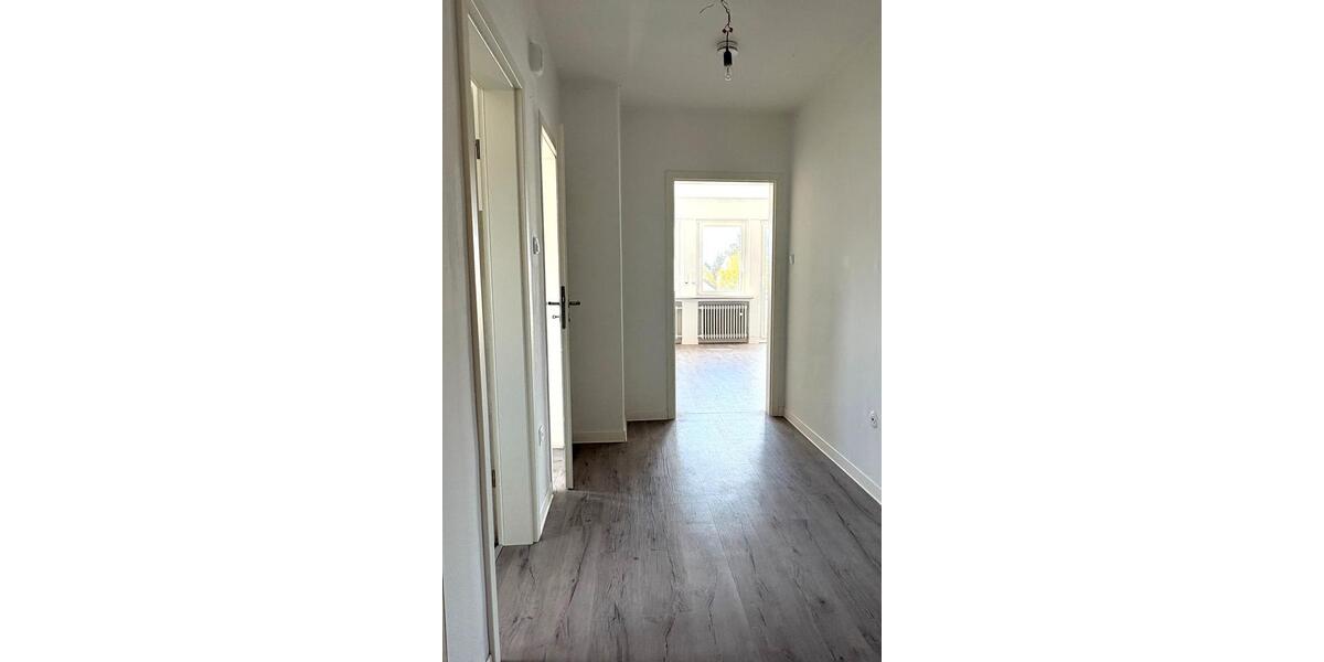 Dachgeschoßwohnung Bad Salzuflen - 4 Zimmer, 85 m&sup2;, 810&euro; | Angebot:26680356