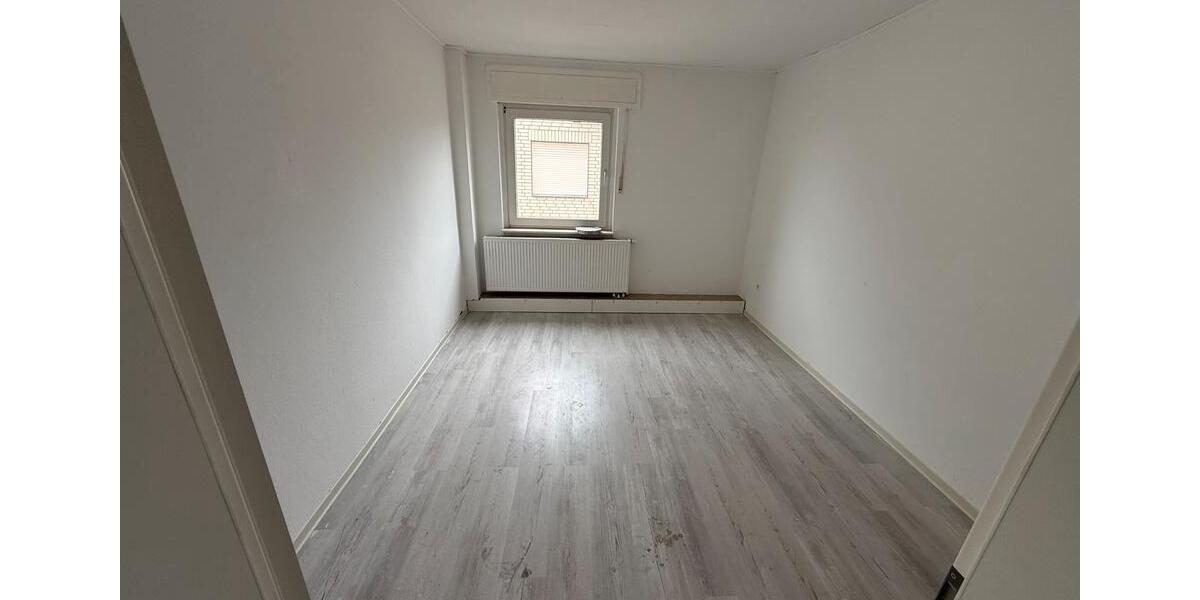 Etagenwohnung Delbrück - 5 Zimmer, 120 m&sup2;, 1.260&euro; | Angebot:25756670