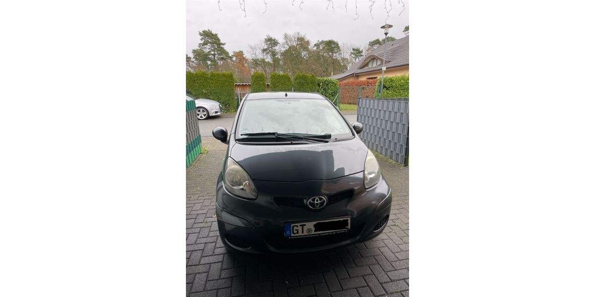 Toyota Aygo (X) 153.512 km 4.000 &euro; Schloß Holte-Stukenbrock 33758
