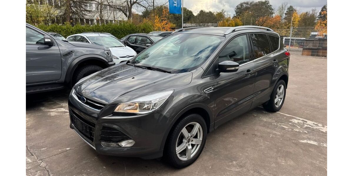 Ford Kuga 135.000 km 8.900 &euro; Detmold 32758