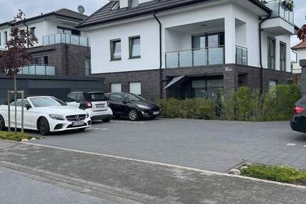 neuwertige Obergeschosswohnung 3 zimmer