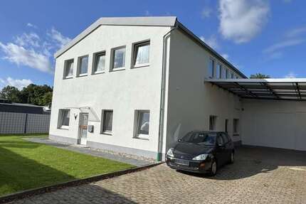 Halle in Bielefeld 4.900 € 733 m² zimmer