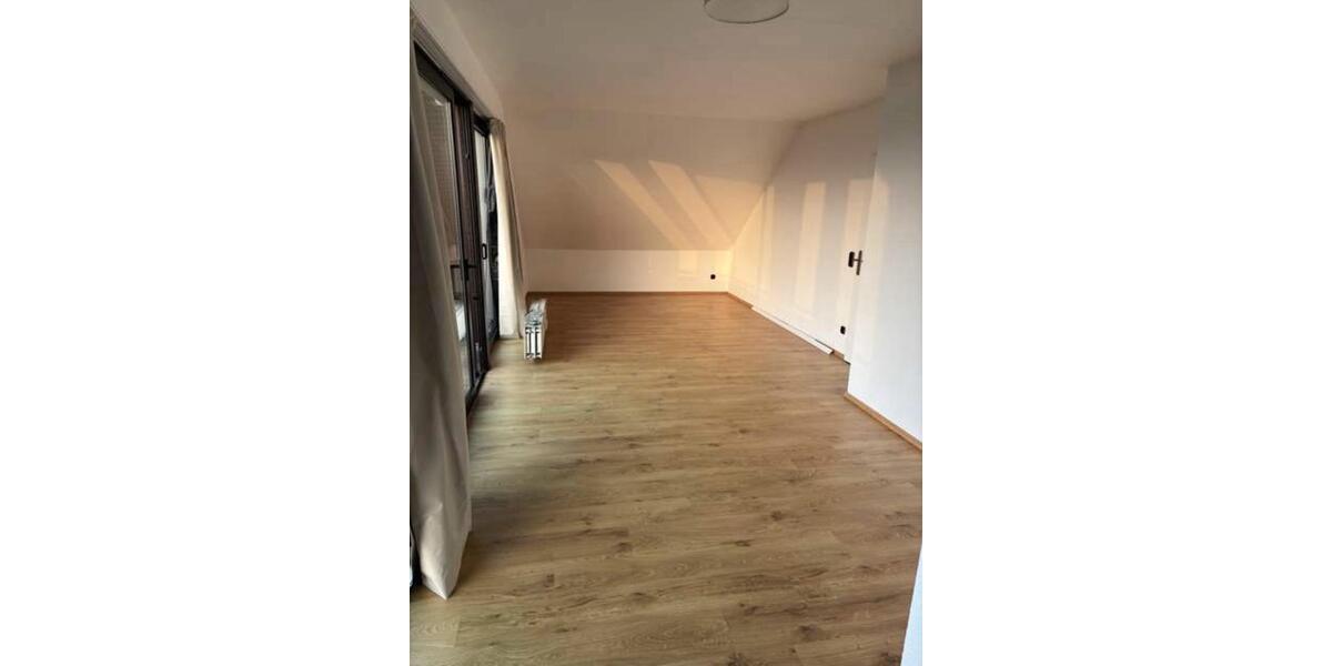 Dachgeschoßwohnung Bielefeld Stieghorst - 1.5 Zimmer, 48 m&sup2;, 480&euro; | Angebot:25723634