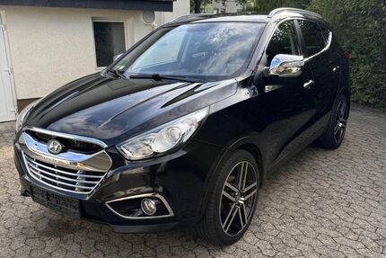 Hyundai ix35 84.400 km 10.000 € Detmold 32760