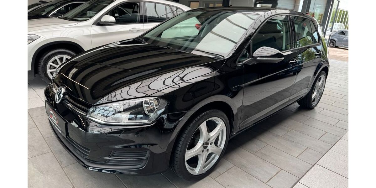 VW Golf 78.000 km 10.900 &euro; Detmold 32758