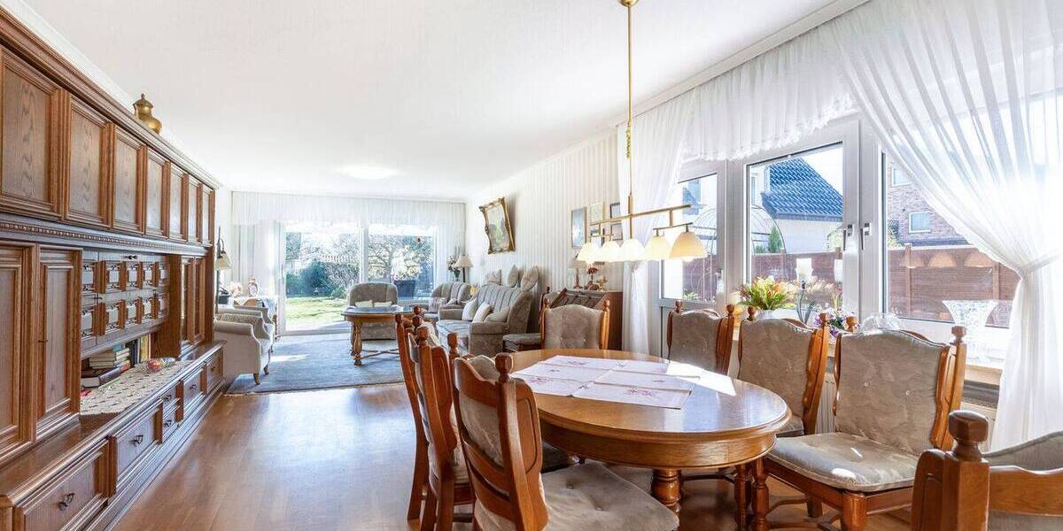 Mehrfamilienhaus, Wohnhaus Gütersloh Spexard - 8 Zimmer, 252 m&sup2;, 580.000&euro; | Angebot:26858733