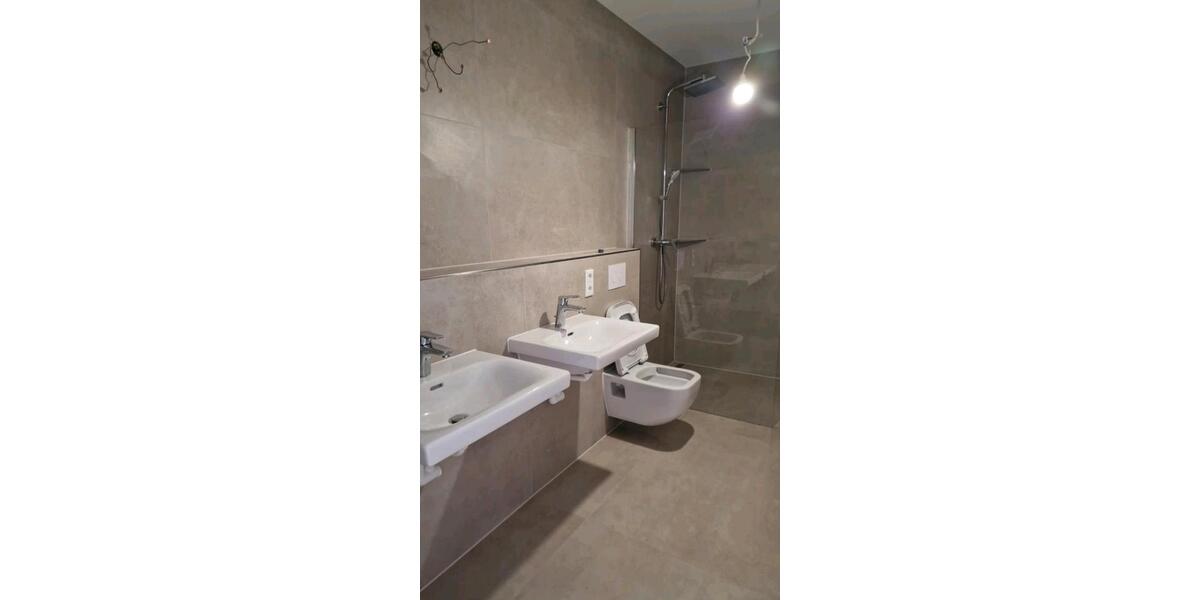 Etagenwohnung Bad Salzuflen Biemsen-Ahmsen - 6 Zimmer, 206 m&sup2;, 1.500&euro; | Angebot:25163118