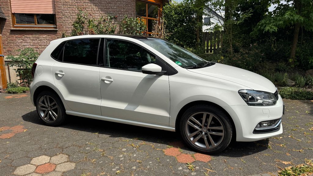 VW Polo 81.000 km 9.800 &euro; Detmold 32758
