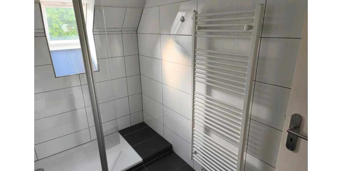 Dachgeschoßwohnung Bielefeld Brackwede - 2 Zimmer, 70 m&sup2;, 700&euro; | Angebot:26543534