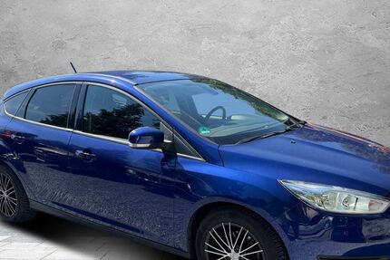 Ford Focus 187.000 km 3.499 &euro; Detmold 32758