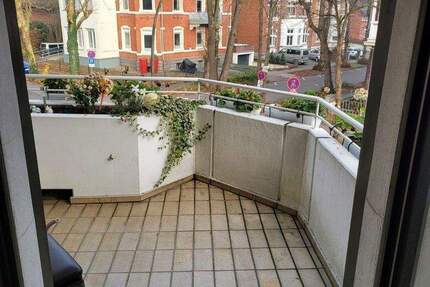 Provisionsfrei, Attraktive 2-Zimmer-Wohnung mit drei Balkonen und TG in der Innenstadt 2 zimmer