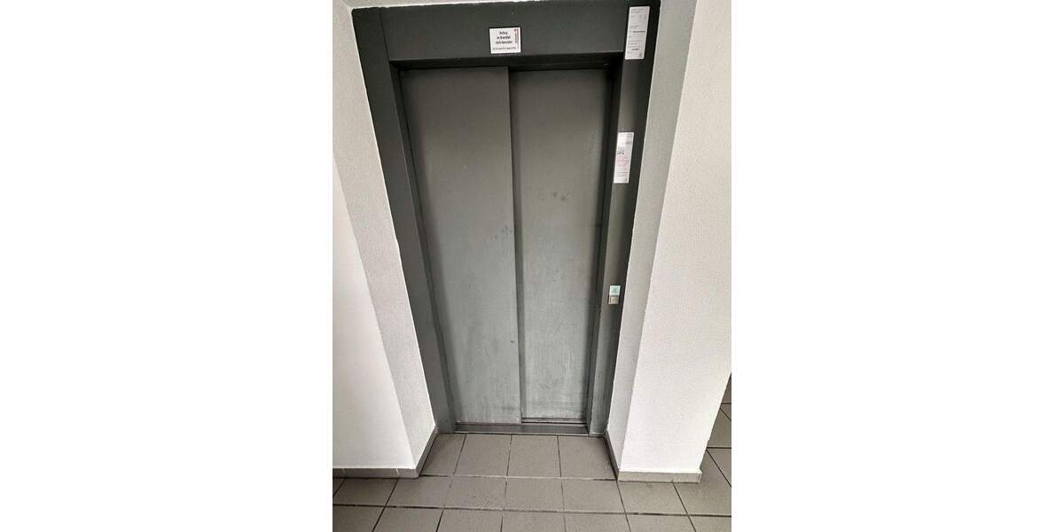 Etagenwohnung Bielefeld Innenstadt - 4 Zimmer, 87 m&sup2;, 507&euro; | Angebot:25731517