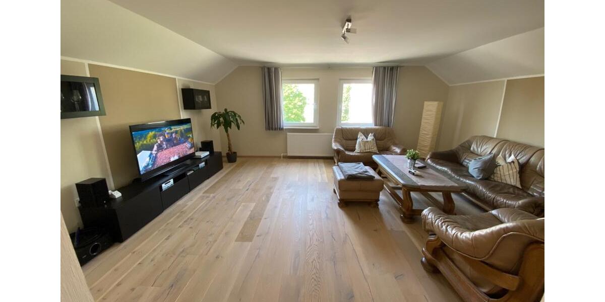 Dachgeschoßwohnung Detmold Hakedahl - 3 Zimmer, 90 m&sup2;, 129.900&euro; | Angebot:26901778