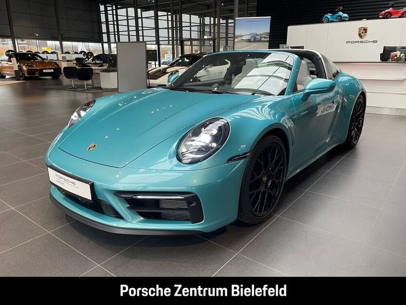 992