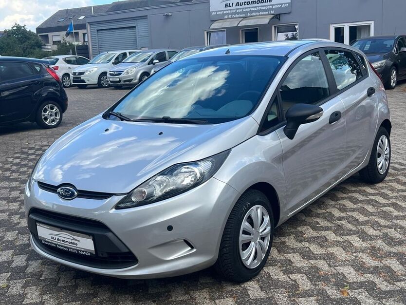 Ford Fiesta 70.000 km 4.990 € Paderborn 33102