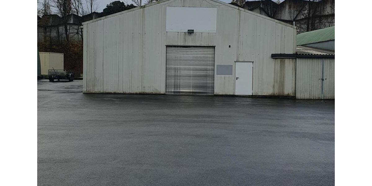 ca. 195qm große Lagerhalle mit Rolltor in BI-Sennestadt zu verm. zimmer