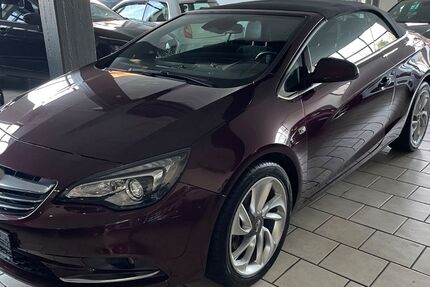 Opel Cascada 74.000 km 9.999 &euro; Detmold 32756