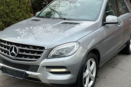 Mercedes-Benz ML 350 262.600 km 15.980 &euro; Versmold 33775