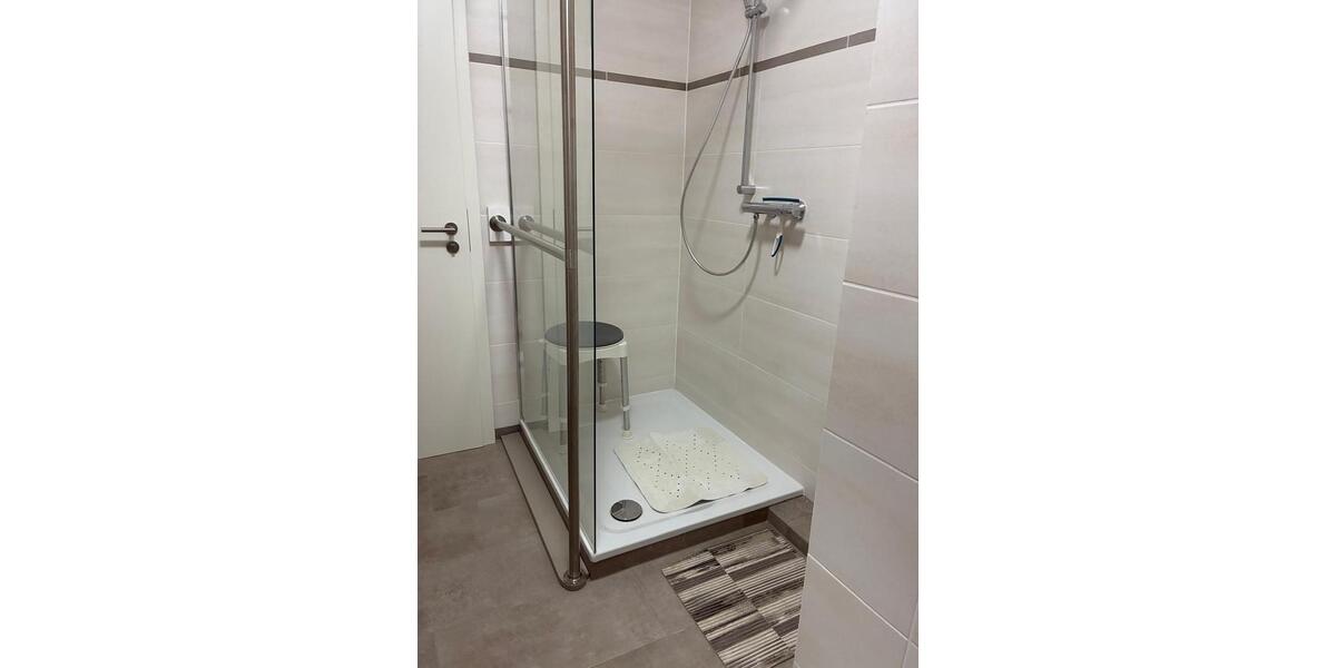 Etagenwohnung Oerlinghausen - 3 Zimmer, 75 m&sup2;, 800&euro; | Angebot:26147738