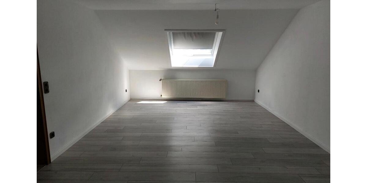 DG-Wohnung 85qm (Warmmiete 1080 €) zimmer