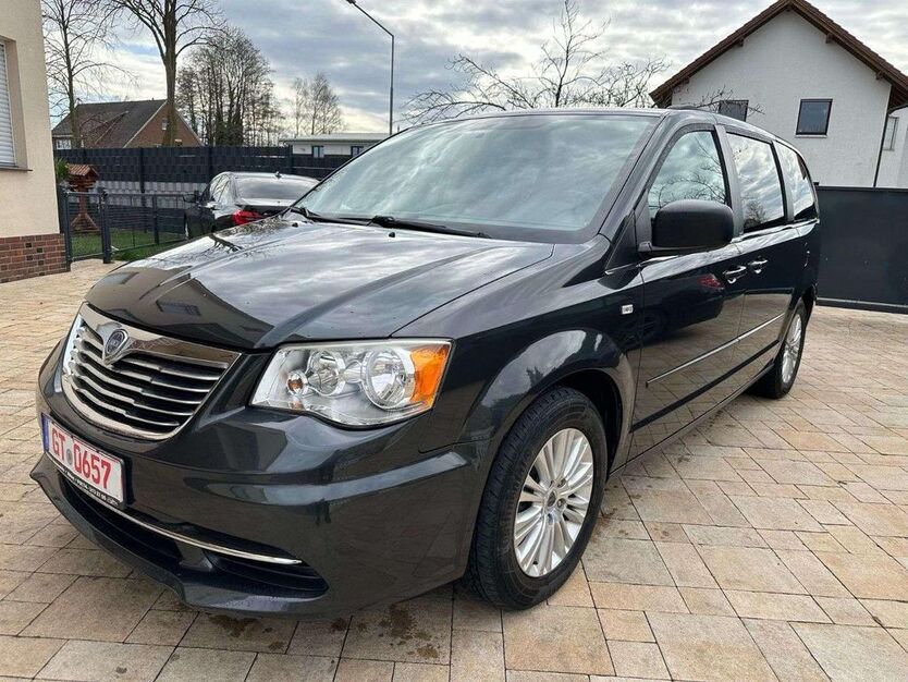 Lancia Voyager 205.977 km 8.500 € Versmold 33775