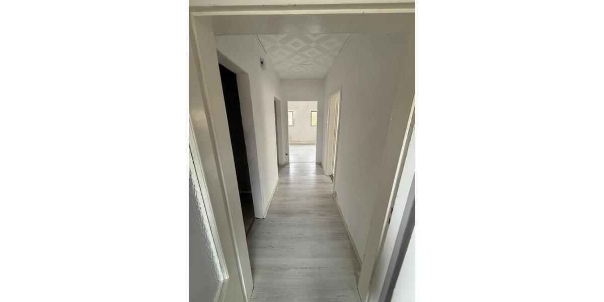 Etagenwohnung Delbrück - 5 Zimmer, 120 m&sup2;, 1.260&euro; | Angebot:25756670