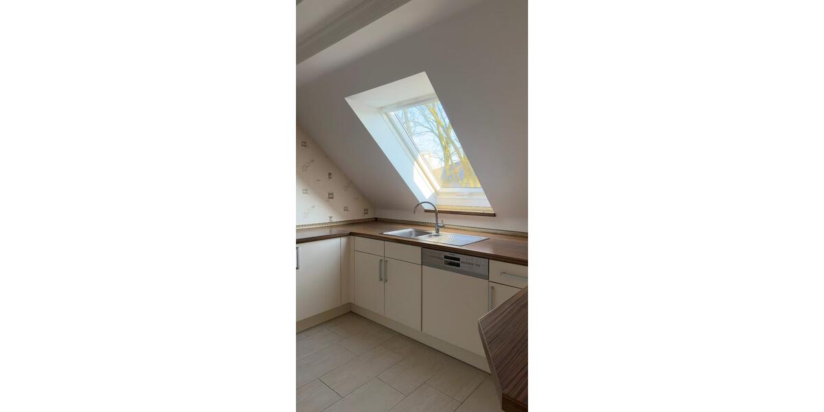 Dachgeschoßwohnung Gütersloh Kattenstroth - 4 Zimmer, 120 m&sup2;, 900&euro; | Angebot:25417285