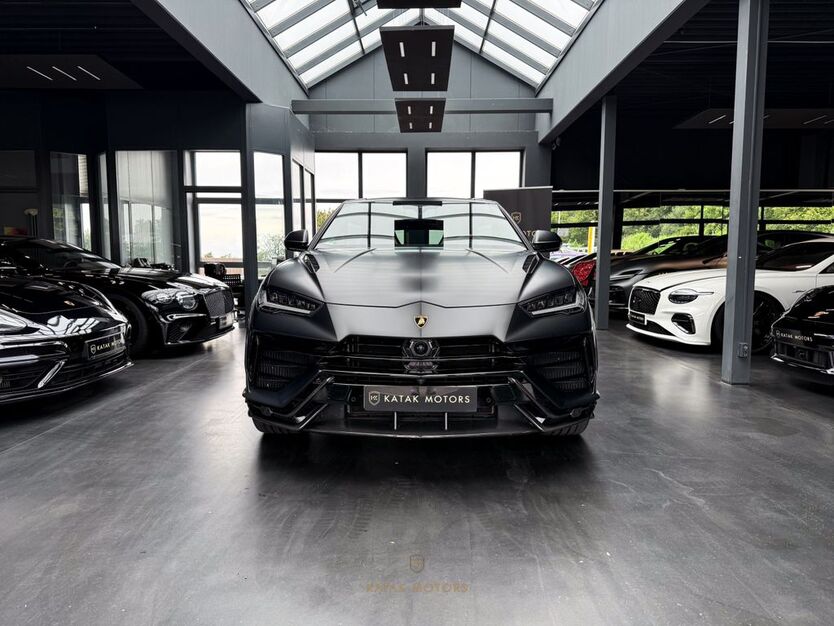Lamborghini Urus 18.626 km 315.000 € Bielefeld 33647