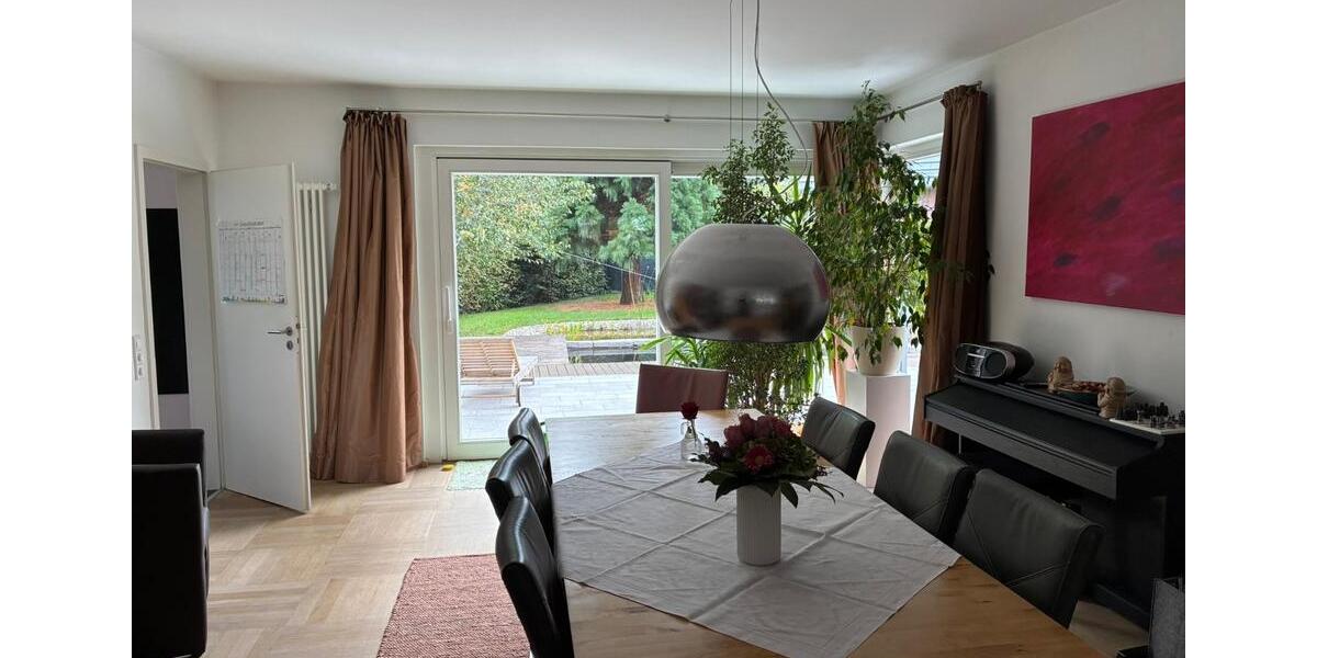 Großzügiges Einfamilien-Wohnhaus auf großem Grundstück 7 zimmer