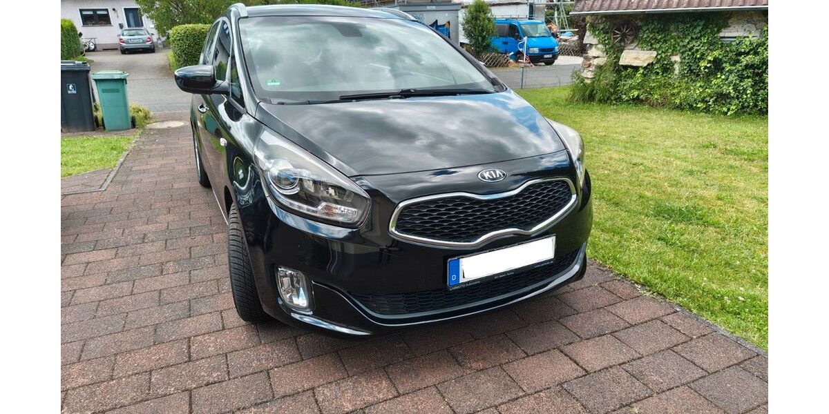 Kia Carens 184.000 km 6.500 &euro; Detmold 32758