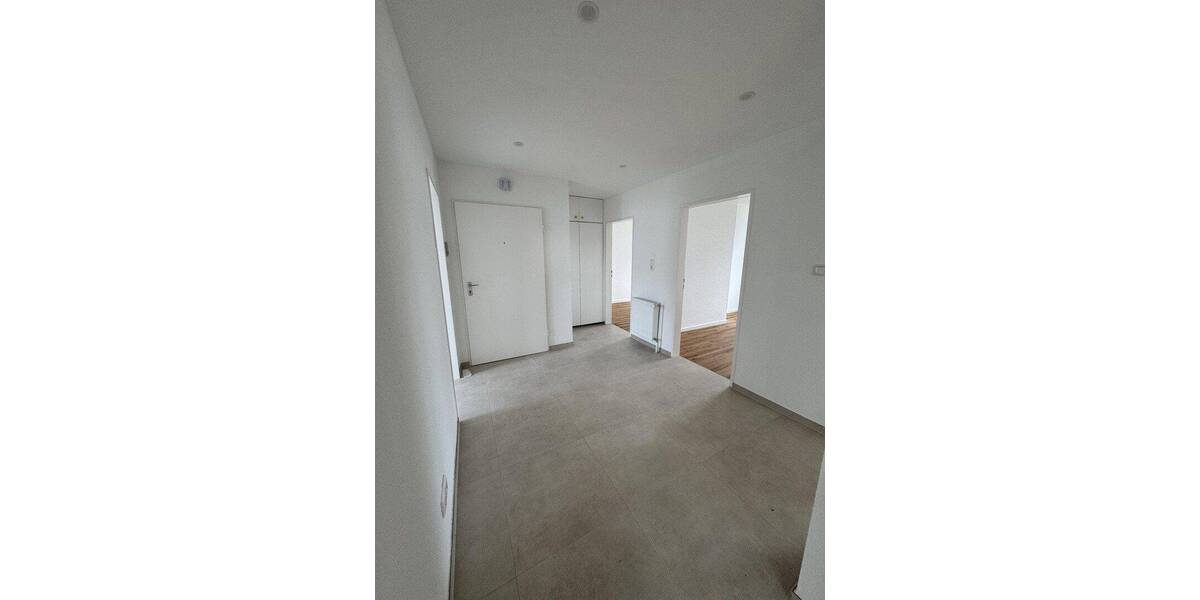 Etagenwohnung Bünde - 4 Zimmer, 81 m&sup2;, 870&euro; | Angebot:26915853