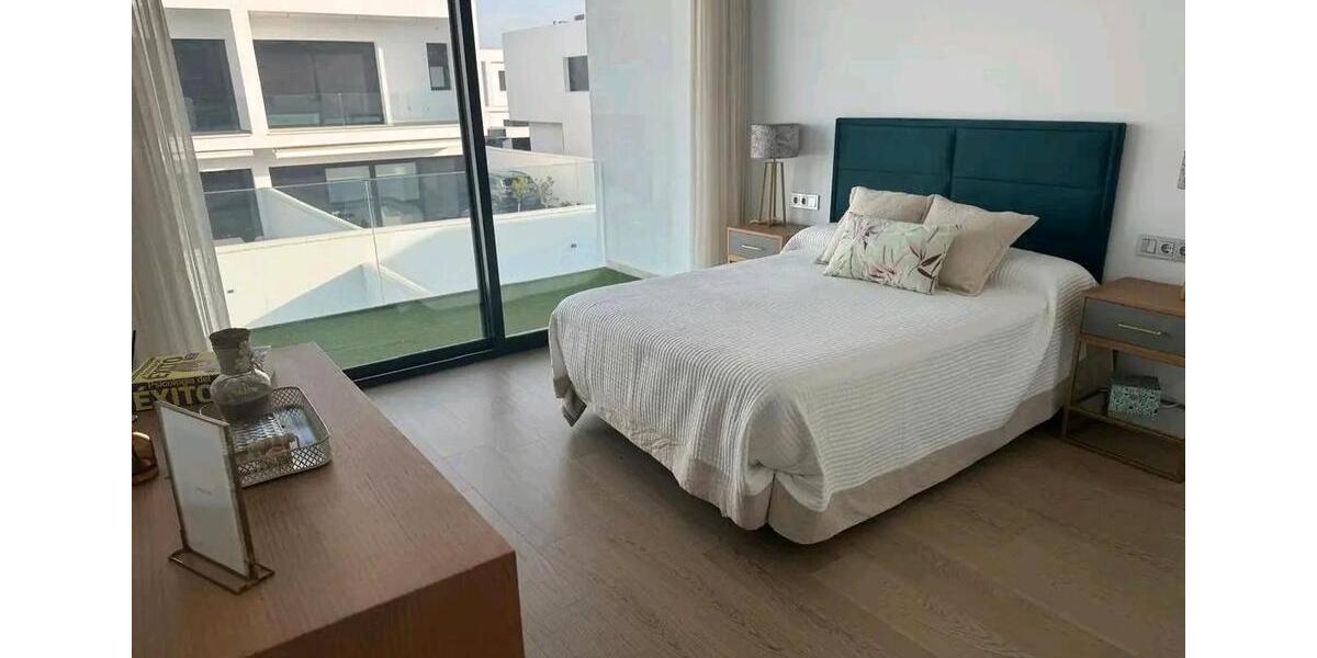 Doppelhaushälfte Schloß Holte-Stukenbrock Stukenbrock - 1 Zimmer, 200 m&sup2;, 621.780&euro; | Angebot:26505736