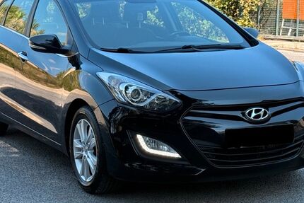 Hyundai i30 150.000 km 7.990 &euro; Bielefeld 33647