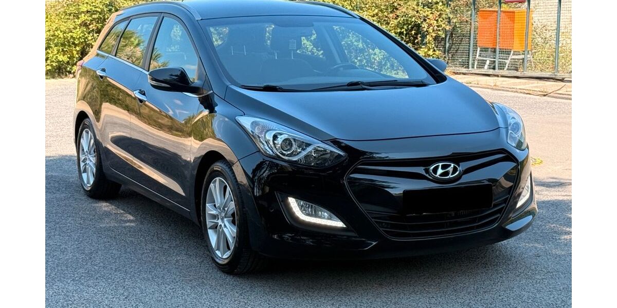 Hyundai i30 150.000 km 7.990 &euro; Bielefeld 33647