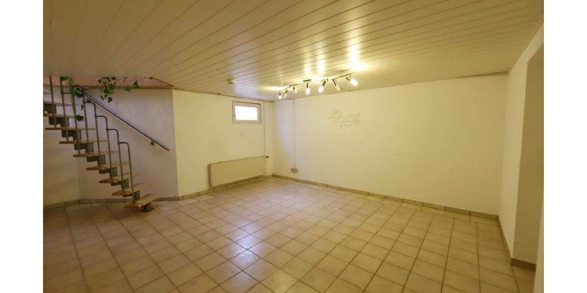 Etagenwohnung Lage Waddenhausen - 3 Zimmer, 85 m&sup2;, 160.000&euro; | Angebot:25689544