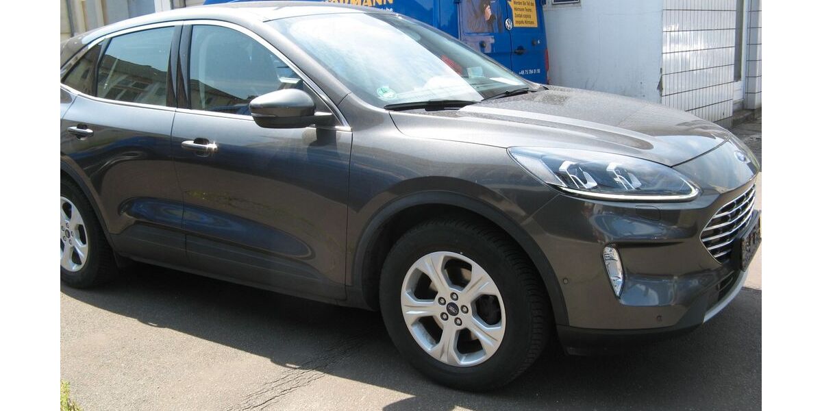 Ford Kuga 139.000 km 16.900 &euro; Bielefeld 33613