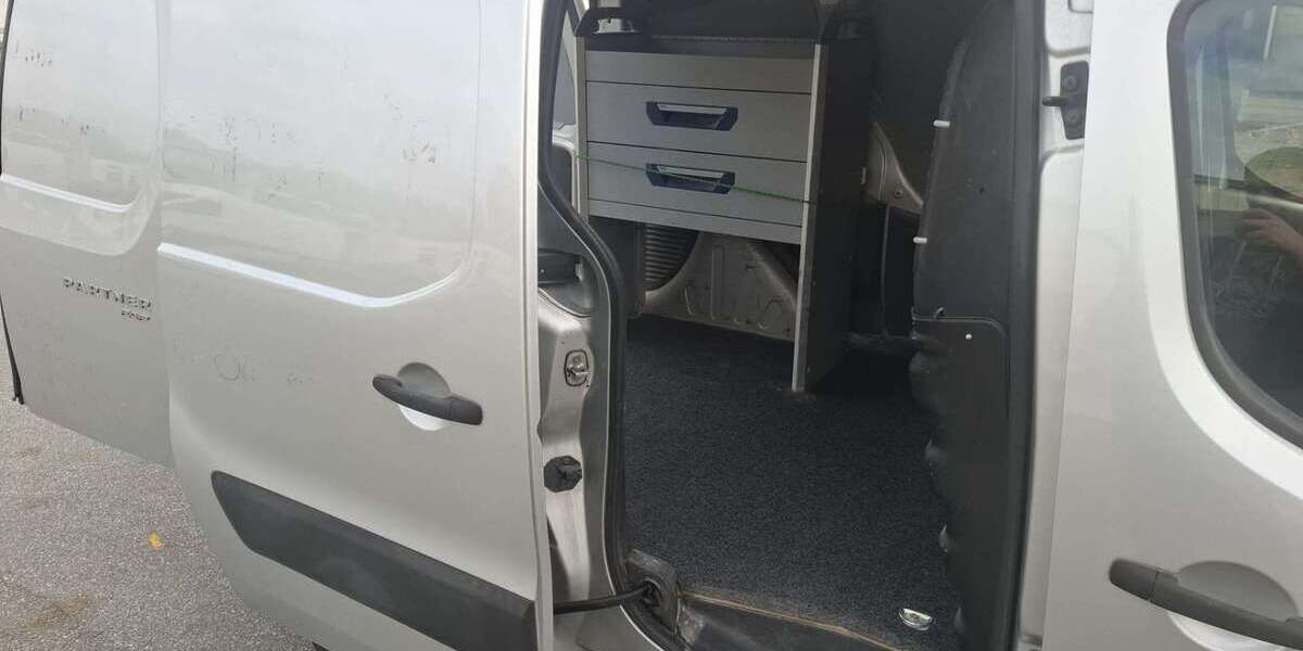 Peugeot Partner 227.000 km 2.800 &euro; Halle (Halle (Westf.)) 33790