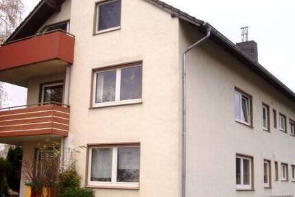 Die Natur vor der Haustür: 3-Zimmer-Dachgeschosswohnung mit Balkon und Stellplatz in Spenge-Hücker-Aschen 3 zimmer