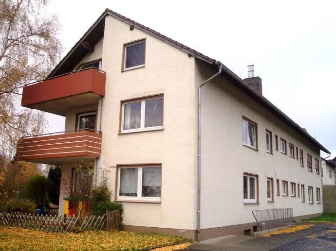 Die Natur vor der Haustür: 3-Zimmer-Dachgeschosswohnung mit Balkon und Stellplatz in Spenge-Hücker-Aschen 3 zimmer