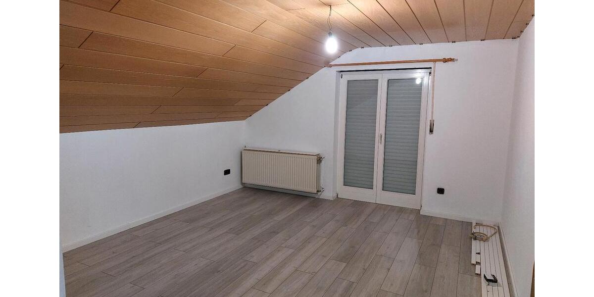 DG-Wohnung 85qm (Warmmiete 1080 €) zimmer