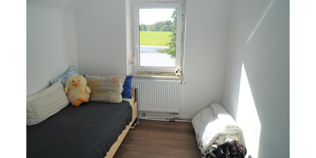 Ideal für Großfamilien! Gepflegtes 2 Familienhaus mit großem Grundstück ca. 2000 m² 9 zimmer