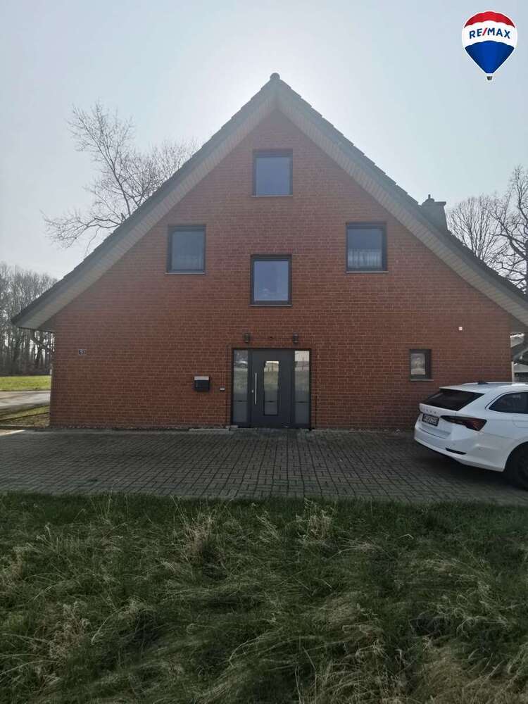 Haus zum Kaufen in Löhne Mennighüffen 349.000 € 173 m²