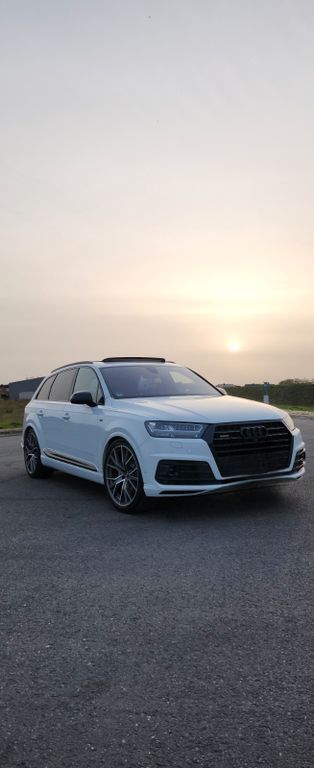 Q7