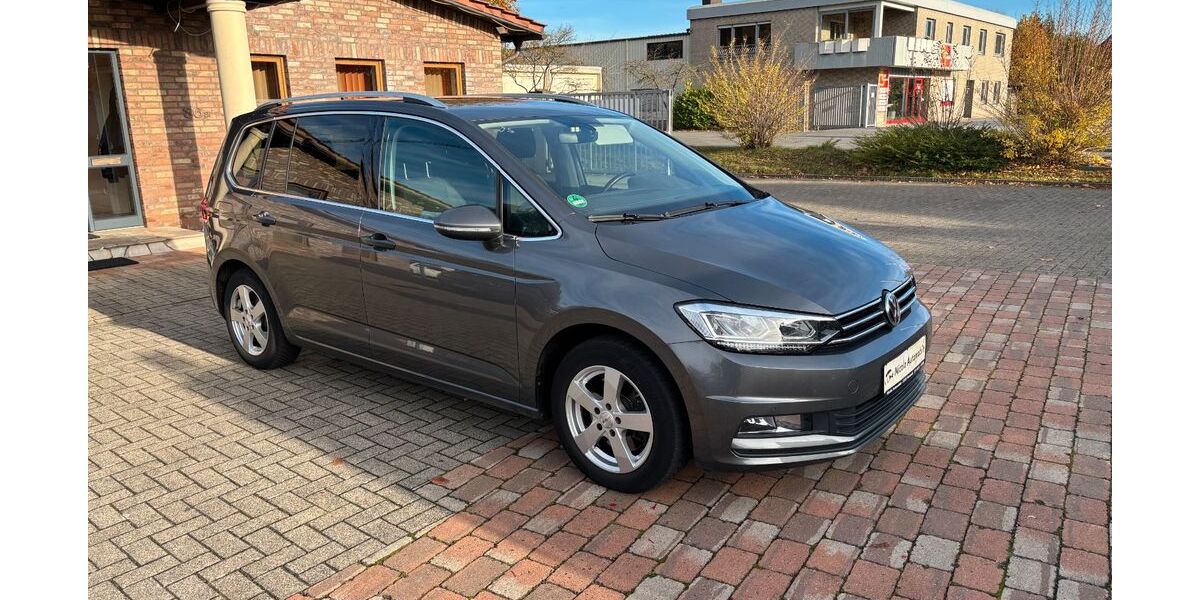 VW Touran 184.000 km 14.500 &euro; Versmold 33775