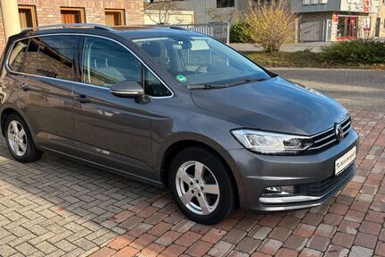 VW Touran 184.000 km 14.900 &euro; Versmold 33775